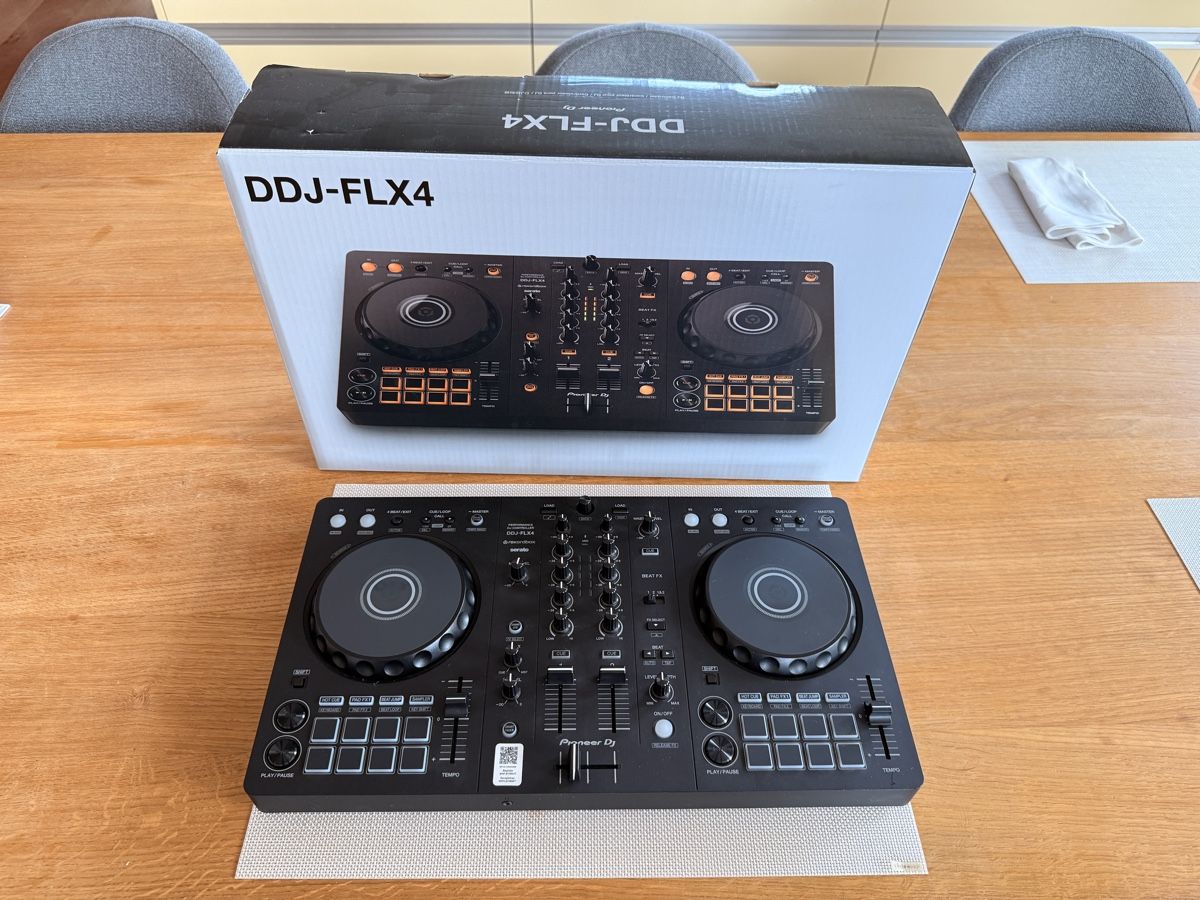 Pioneer Mischpulte: DDJ-FLX4 DJ Mischpult – Gebraucht aus Gümmenen von lou_nsp6