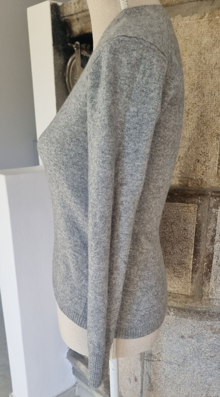 Pullover & Sweatshirts: KASCHMIR Pullover 100% Cashmere Grau V-Ausschnitt Gr.S – Gebraucht aus Champlan von acr_kkd5 2