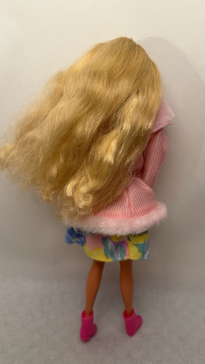 Poupées: Barbie in Winterkleidung – Neuf (Voir description) à BÜLACH par arun8184 1