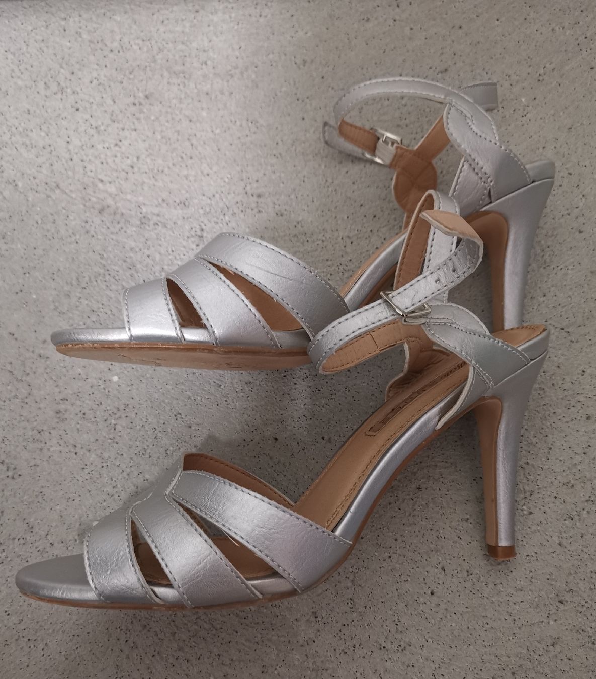 Buffalo Scarpe da donna: Buffalo Silber Sommerschuhe – Usato da Egg b. Zürich venduto da Pronsch 1