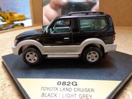 Toyota Land Cruiser '98    1/43