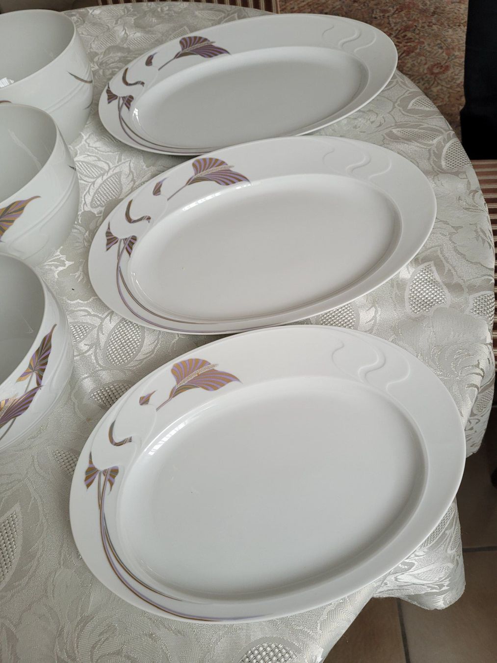 Rosenthal Set di piatti: Speiseservice Rosenthal Asimmetria – Usato da Döttingen venduto da Luasmin 2