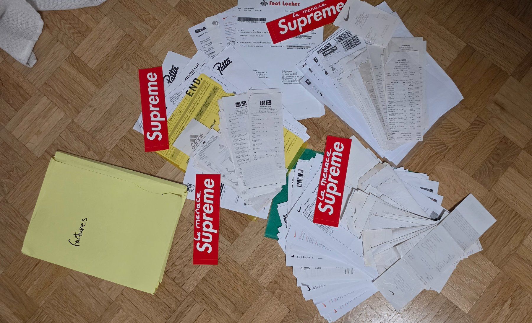 Supreme Pantalons: Supreme Multicolor Classic Logo Jogging Gris L DSWT – Neuf (Voir description) à Cologny par Maxime1223 8