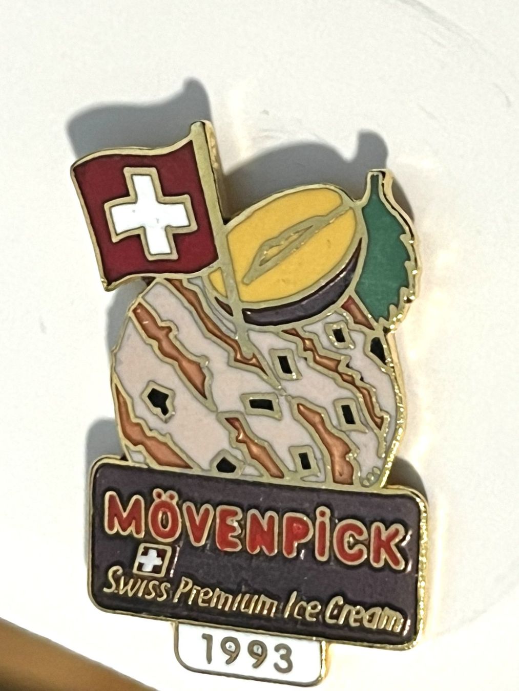 Plaquettes & Badges: Pin Mövenpick Glace 1993 – D'occasion à Kriens par TSCH1