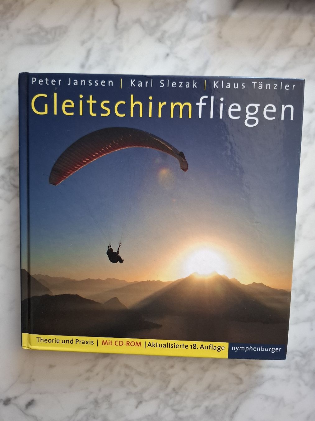 Libri: Gleitschirmfliegen-Bücher-Set – Usato da glarus venduto da sar_b5z8 3