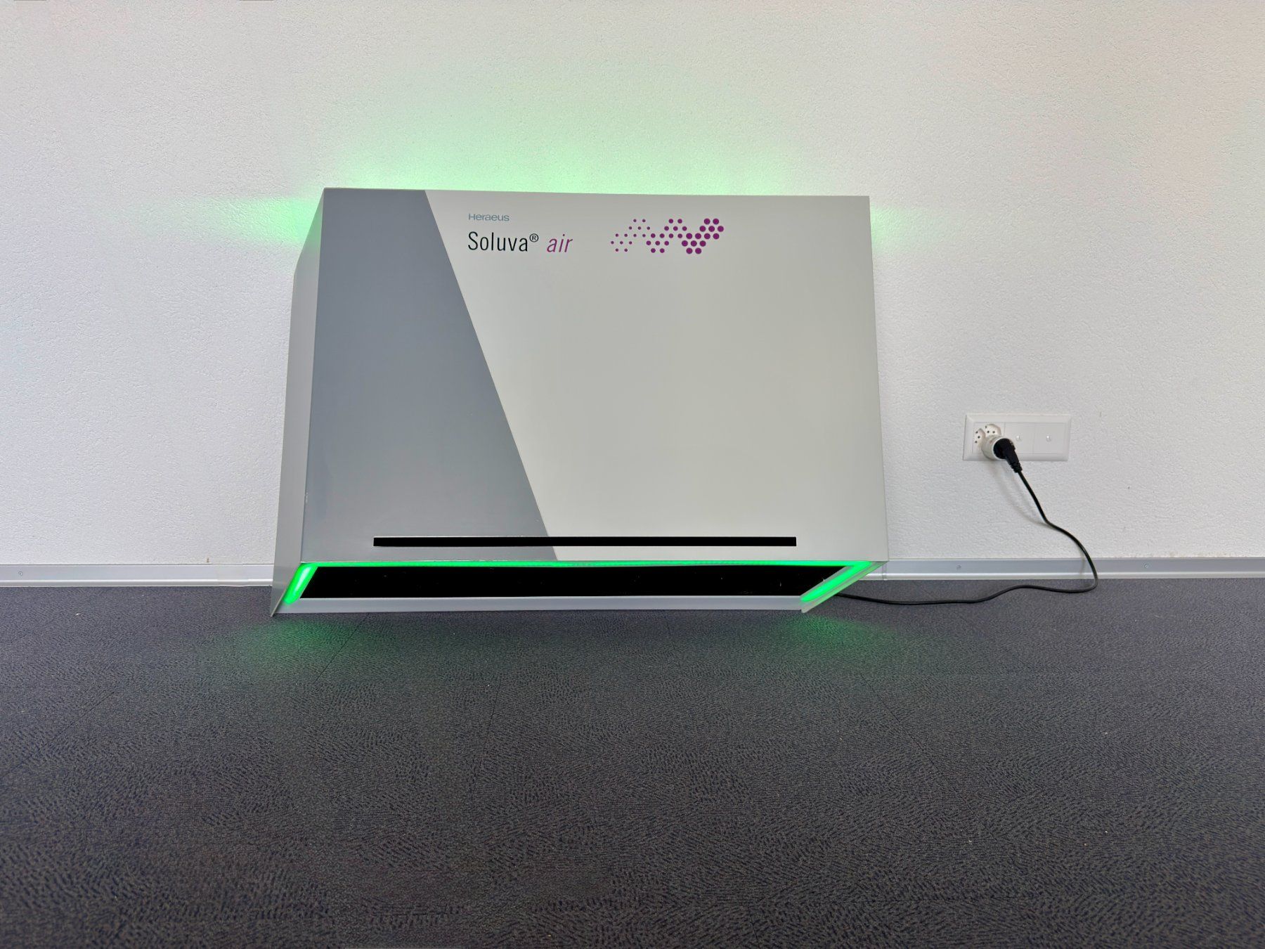 Purificateurs d'air: SOLUVA® AIR W UVC-Luftreiniger – D'occasion à Sins par secureAir