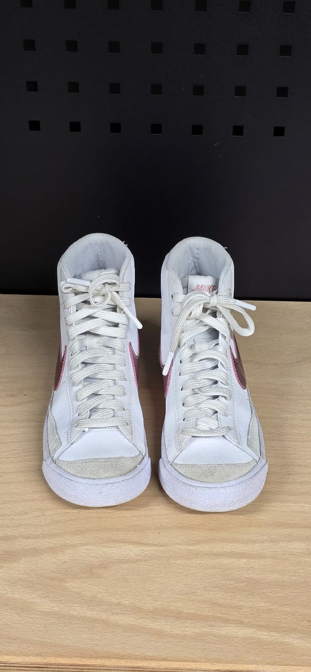 Nike Scarpe per ragazze: Nike Blazer Mid Gr. 35,5 – Nuovo (secondo la descrizione) da Rupperswil venduto da Simke. 2