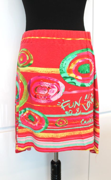 Robe Desigual taille L (Gebraucht) in Chez-le-Bart für CHF 18 - mit