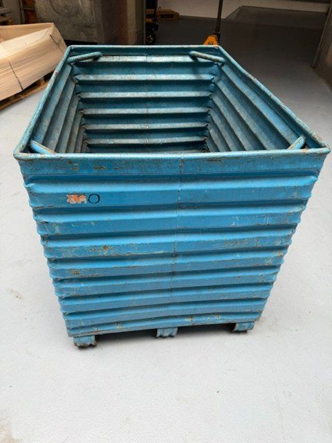 Baucontainer: Container 1 m3 – Gebraucht aus Reiden von aidaramon 1