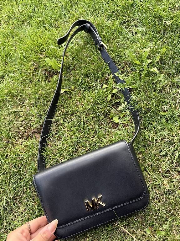 Sacs femmes: Michael Kors Täschli – Neuf avec emballage d'origine à Oberembrach par mro_s8nh