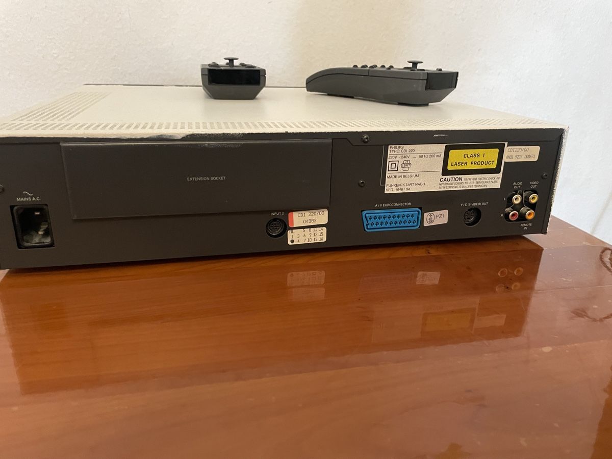 Philips Konsolen: Philips CD-i Player CD-220 interaktiver Player – Gebraucht aus Zürich von semi16 6