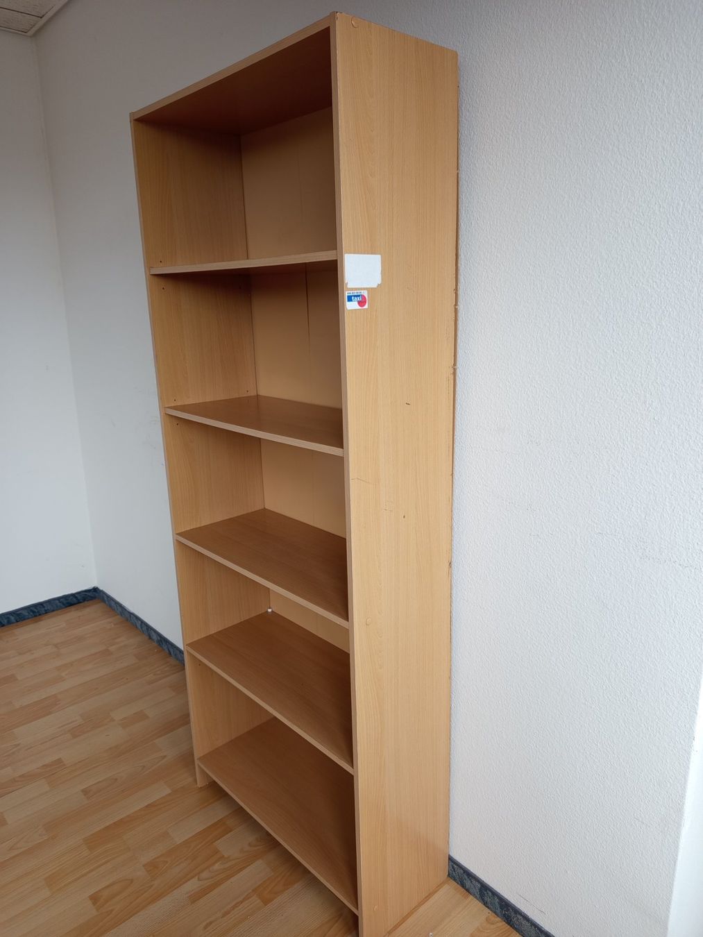 Scaffali: Bücherregal Holzoptik mit fünf Fächern – Usato da Brüttisellen venduto da VideoGang 1
