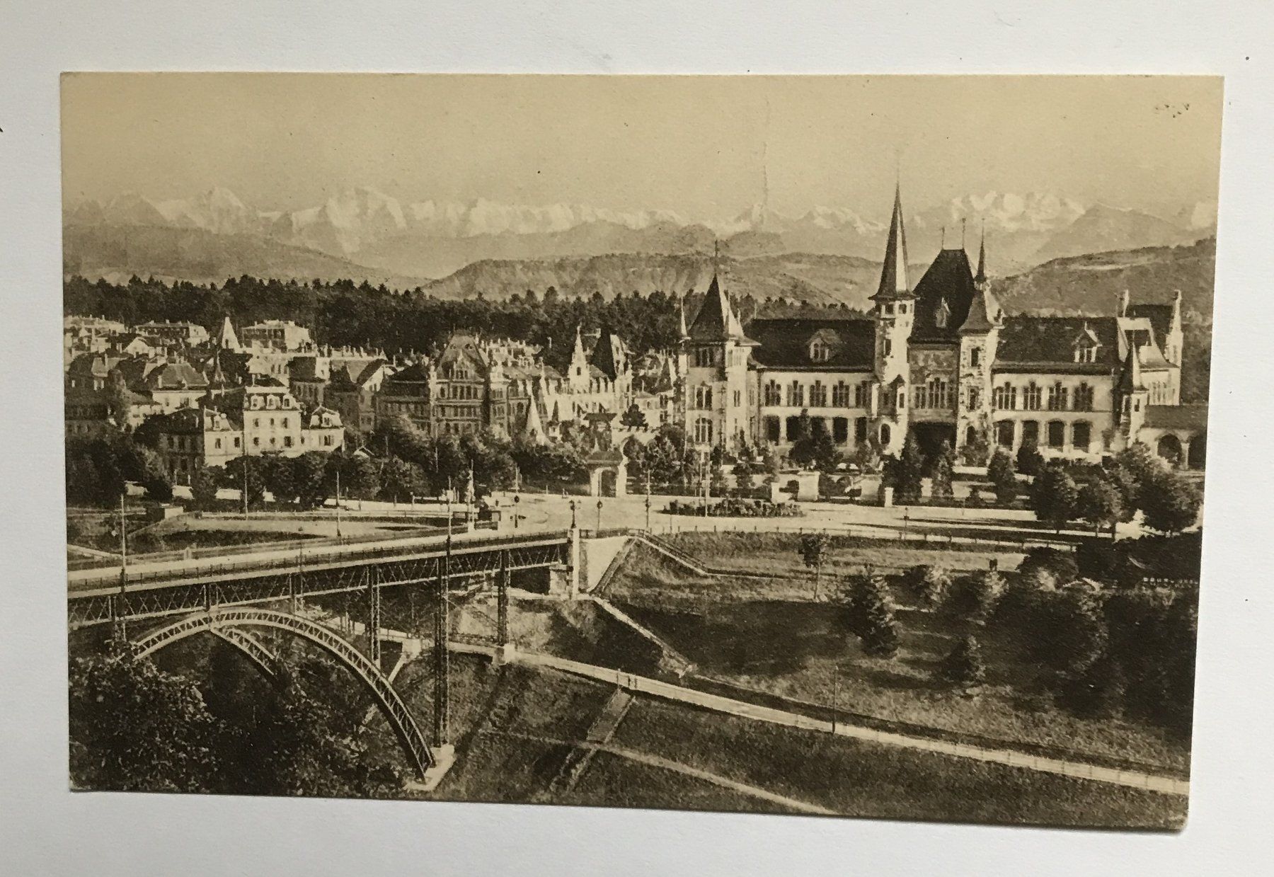 Cartoline postali: ALTE ANSICHTSKARTE BERN KIRCHENFELDBRÜCKE – Usato da Ostermundigen venduto da wini63