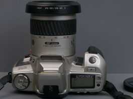 Minolta Dynax 505-SI SUPER Analoge SLR + Objektiv 28-80mm