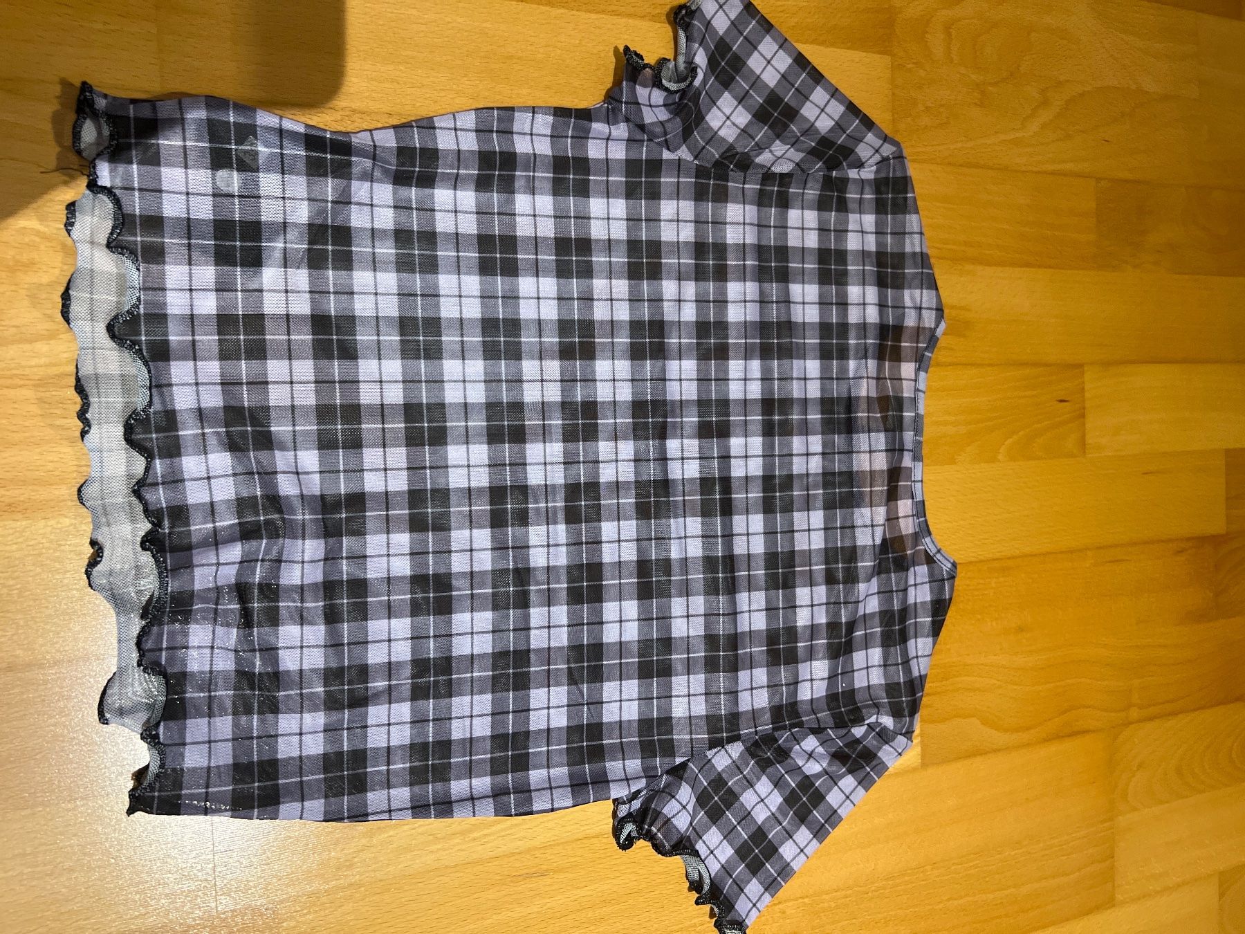H&M Top: Croptop – Usato da Oberengstringen venduto da pri_c8jk 2