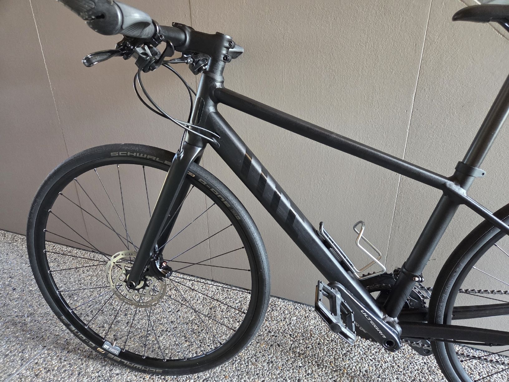 Canyon Velos: Canyon Roadlite WMN AL SL 8.0 – Gebraucht aus Ammerzwil BE von lachaise 6