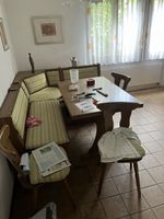 Eckbank mit Tisch und Stuhl Holz