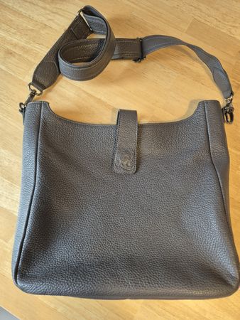Graue Handtasche aus Leder von Lu Couture Luzern Swiss Made!