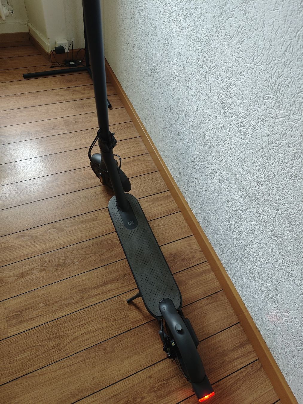 Scooters: Trottinette électrique Xiaomi – D'occasion à La Chaux-de-Fonds par nat_6ctj 1