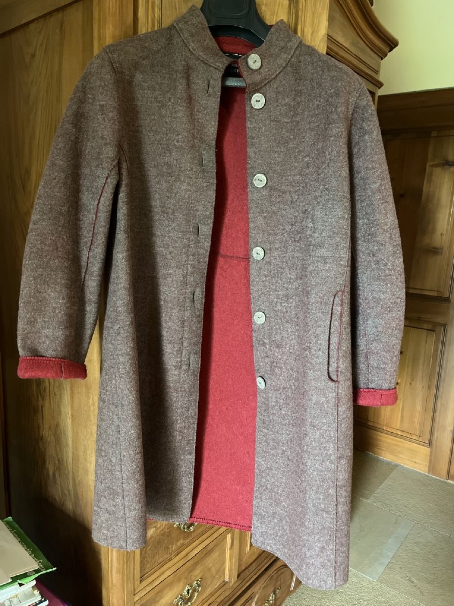 Cappotti: Manteau Giesswein taille 36 – Usato da Villars-Bramard venduto da dadesc 1