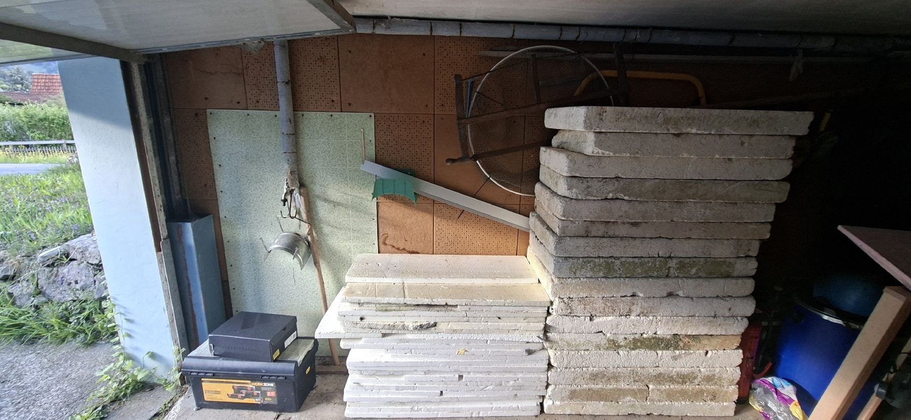 Piatti di portata: Styropor Platten  – Usato da Ricken SG venduto da Oesti.ha