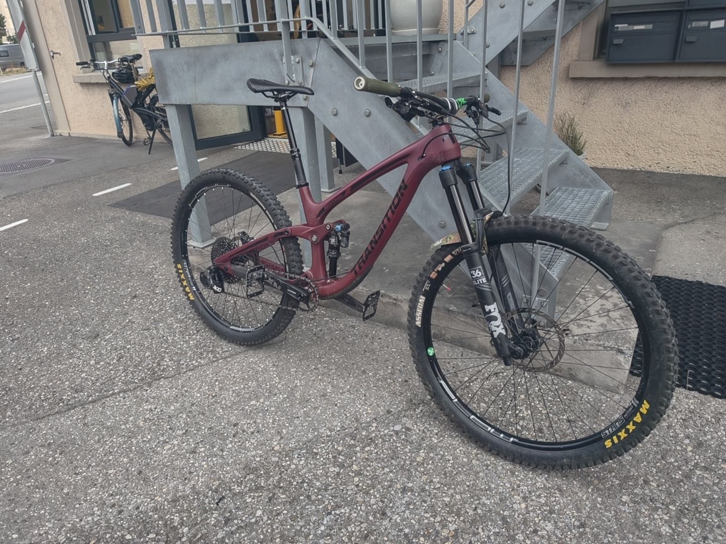 Transition Velos: Carbon MTB Fully Transition Sentinal (Grösse M: 163-181) – Gebraucht aus Horw von sandro_mols