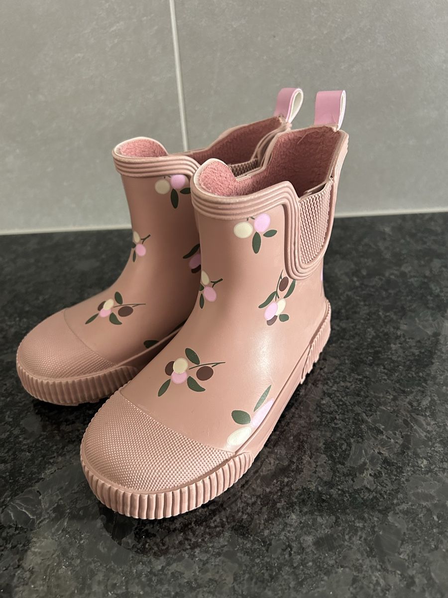 H&M Chaussures filles: Gefütterte Gummistiefel – D'occasion à Stäfa par Michelecarmen8892