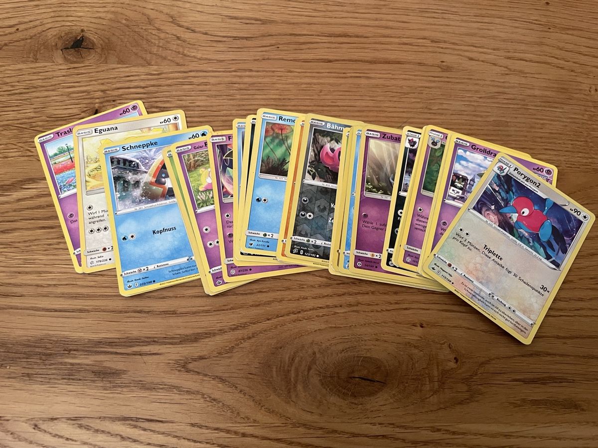 Pokémon Carte collezionabili: 49 Pokemon Karten – Usato da Gachnang venduto da Liv014