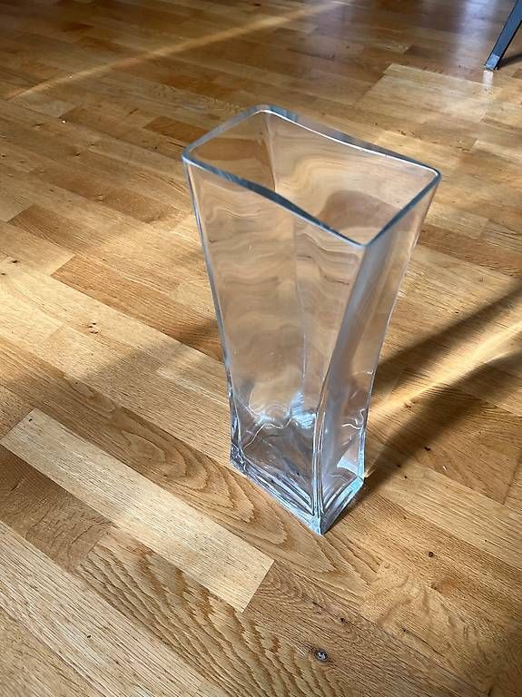 Gläser: Schwere exklusive Glasvase – Gebraucht aus Zürich von Koereli01 1