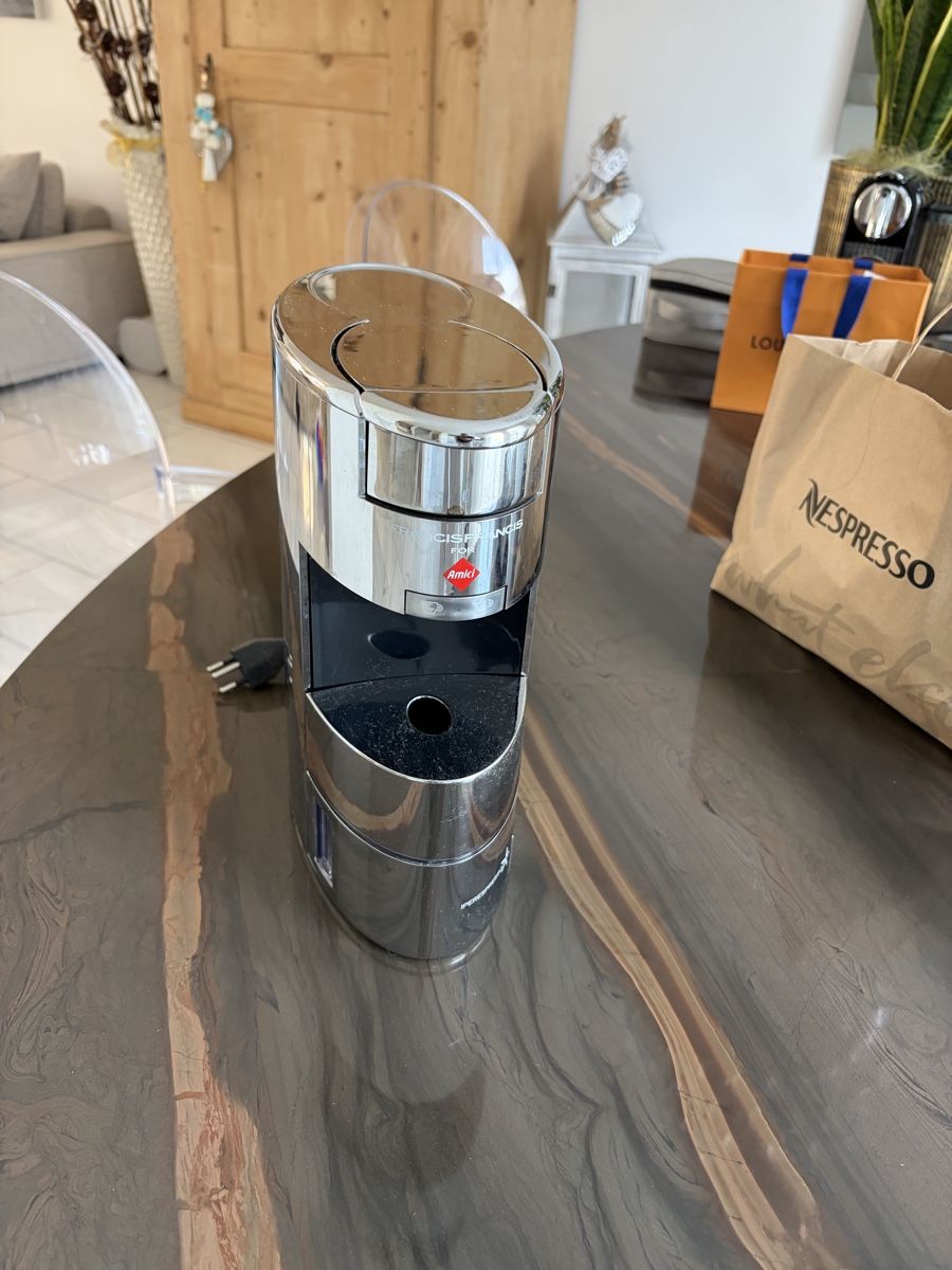 Amici Macchine per caffè & Macchine per espresso: Kaffee Maschine illy FrancisFrancis for Amici – Usato da Embrach venduto da Salvuzzo77