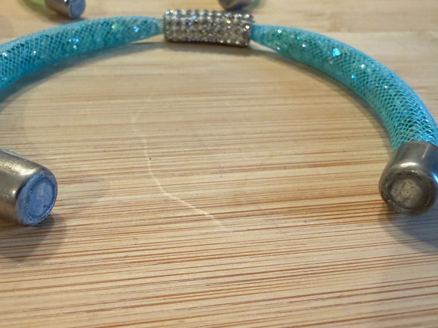 Armbänder & -reifen: Modeschmuck: 4 Armbänder mit Magnetverschluss – Gebraucht aus Basel von zukk_ 4
