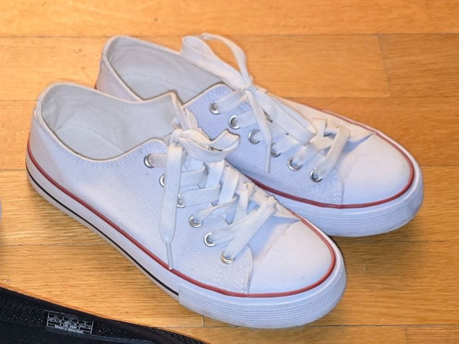 Graceland Scarpe da donna: Zwei Paar trendige Sneakers Gr 36 – Nuovo (secondo la descrizione) da Meggen venduto da everydaysale 1