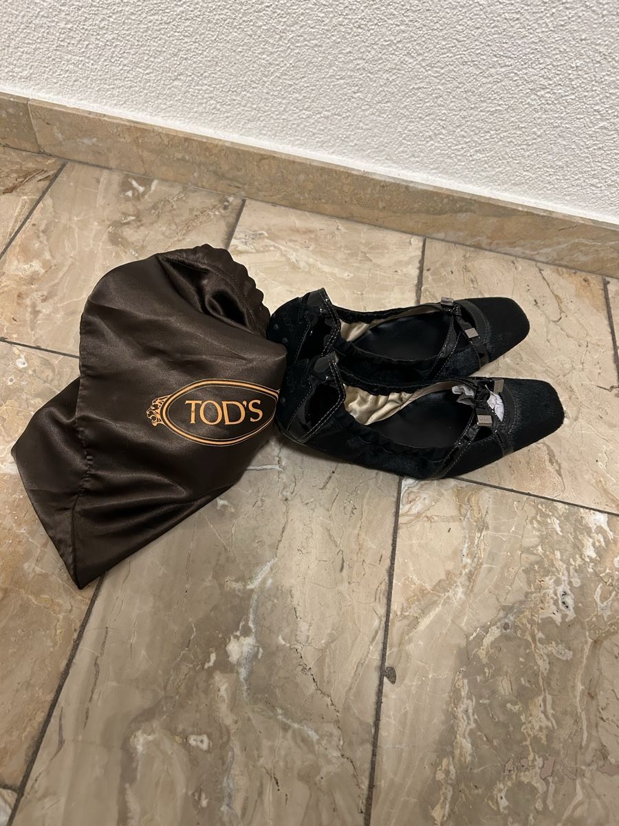 Tod'S Scarpe da donna: TODS Ballerinas mit Fell – Nuovo (secondo la descrizione) da Zürich venduto da sop_82jx