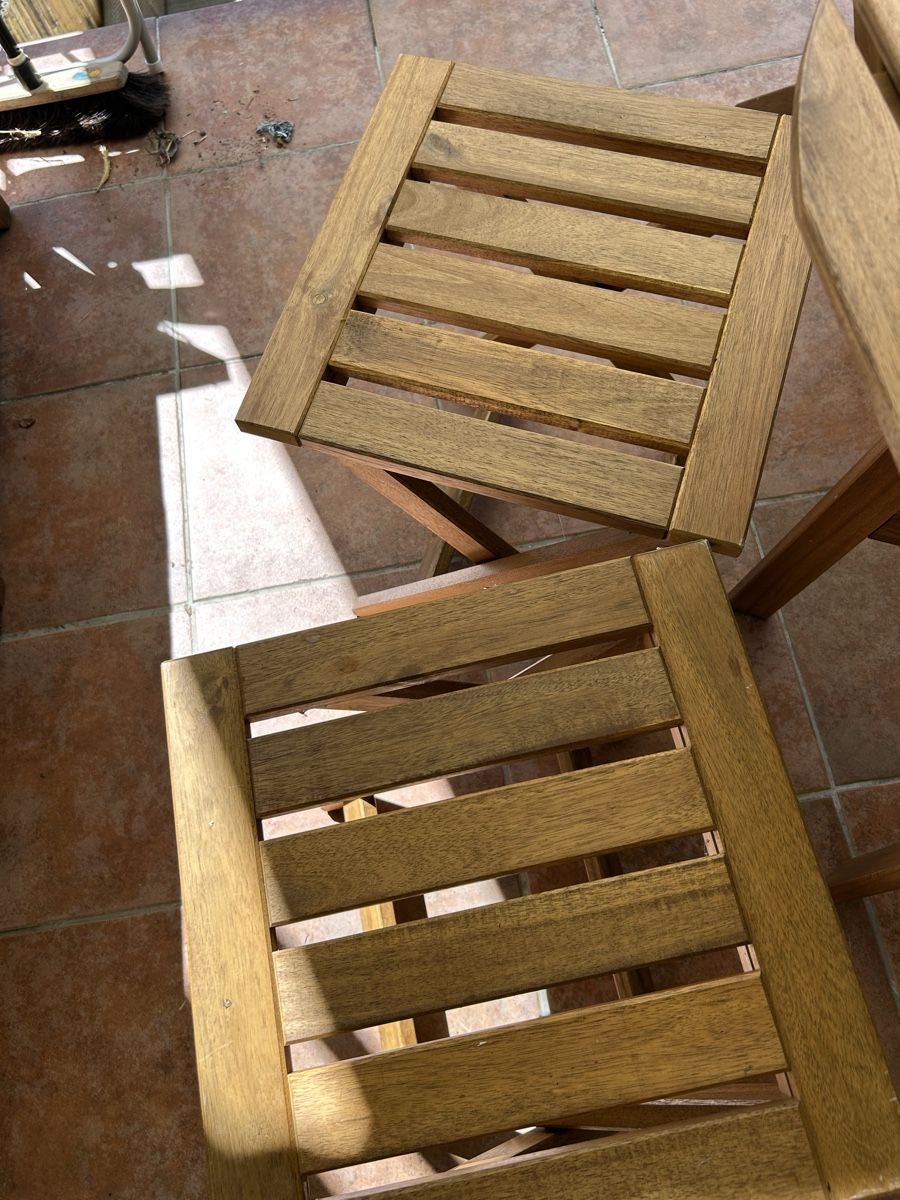 Ikea Set di tavolo e panche: Ikea Balkontisch mit Stühlen und Hocker – Usato da Basel venduto da marcvo 1