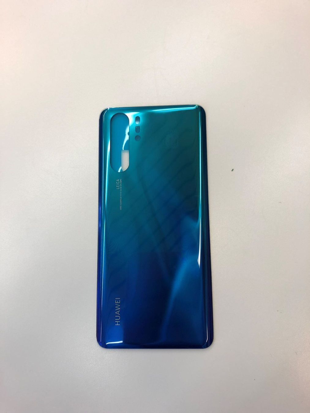 Huawei Telefoni cellulari / Smartphones: Huawei P30 Pro Akkudeckel Aurora – Nuovo e nell'imballaggio originale da bern venduto da reptechnic