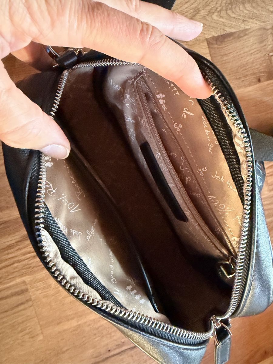 Sacs femmes: Schwarze Tasche Urbany – D'occasion à Bauma par Minipolo67 2