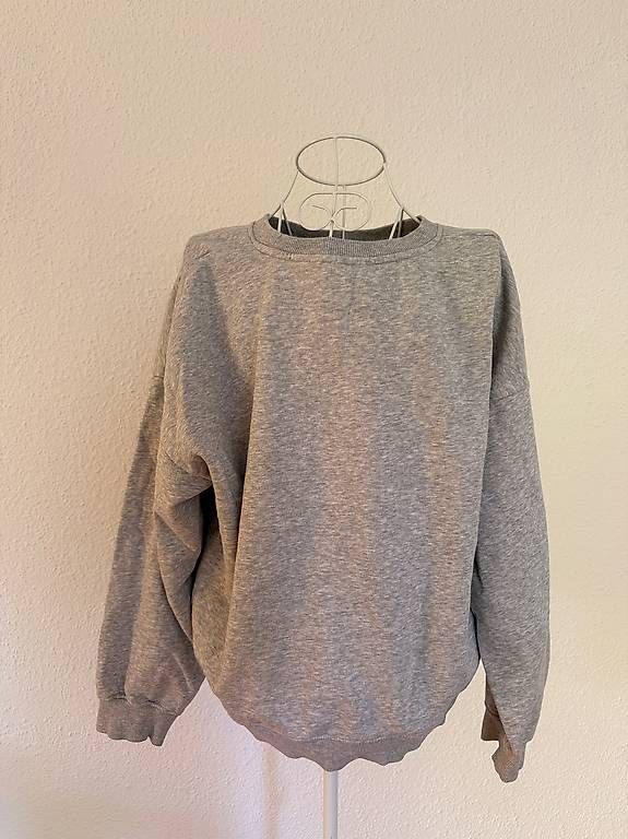 Maglioni & Felpe: Grauer Mickey Mouse Sweatshirt/Pullover – Usato da Kriens venduto da dajaxoxo 1
