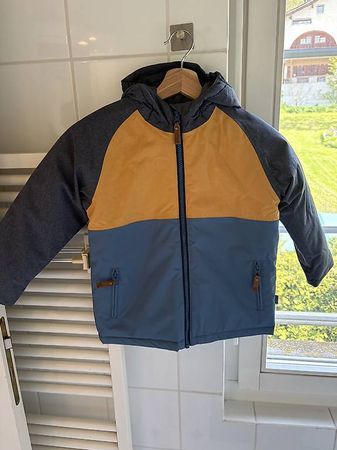 Kinder Skijacke Gr. 104 mit Schneefang