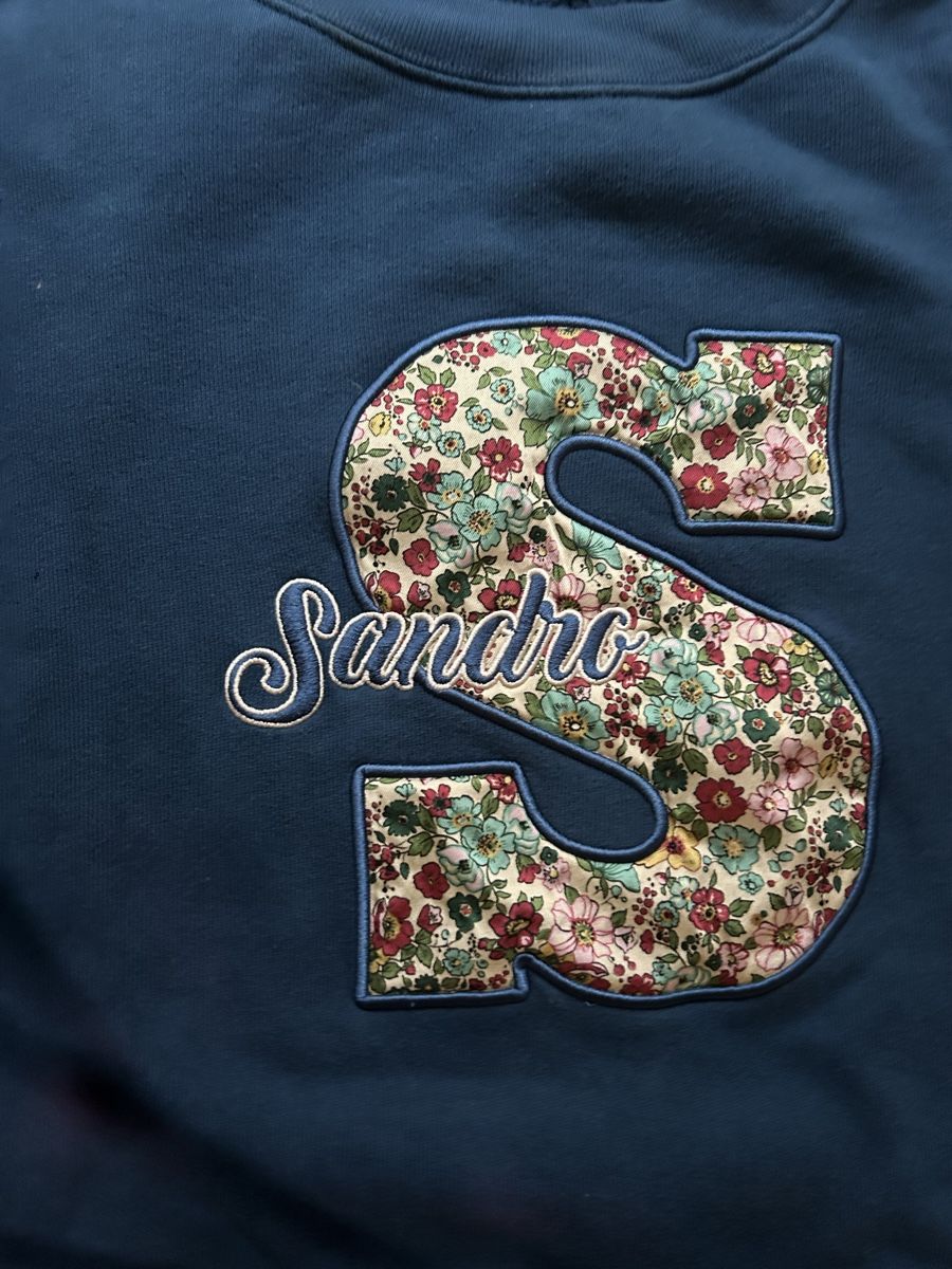 Sandro Maglioni & Felpe: Sandro Paris Sweatshirt Grösse S, Dunkelblau, Blumenmuster S – Usato da Zürich venduto da susan21 1
