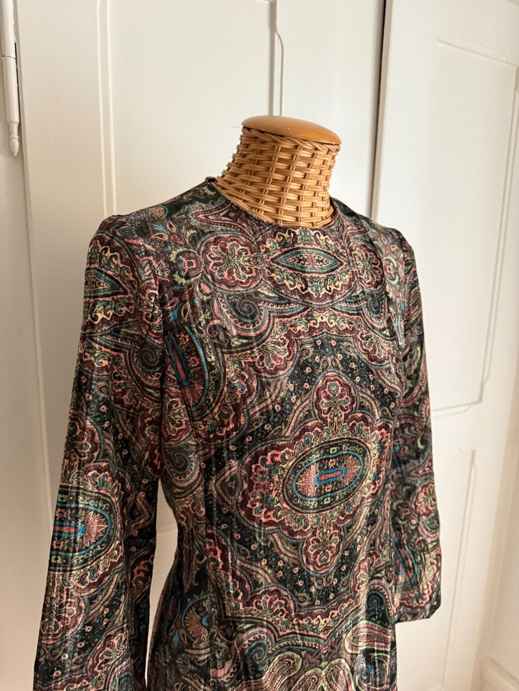 Zara Vestiti: ZARA - Hippie Samtkleid bunt gemustert S – Usato da Zürich venduto da Diazaio 1