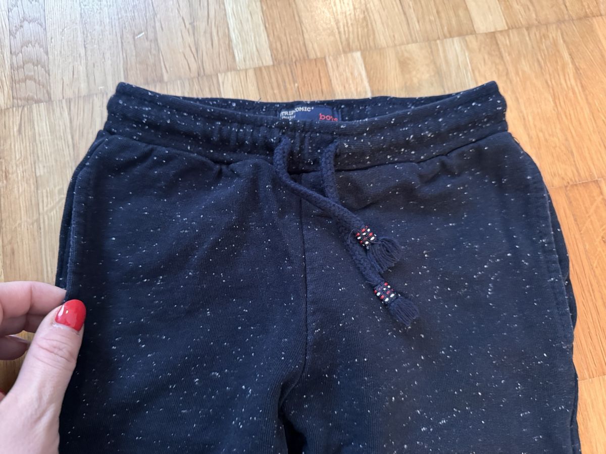Pantaloni: Cooli Buebe Jogginghose mit Zipper, Gr. 116cm – Usato da Jona venduto da Good_luck1_ 2