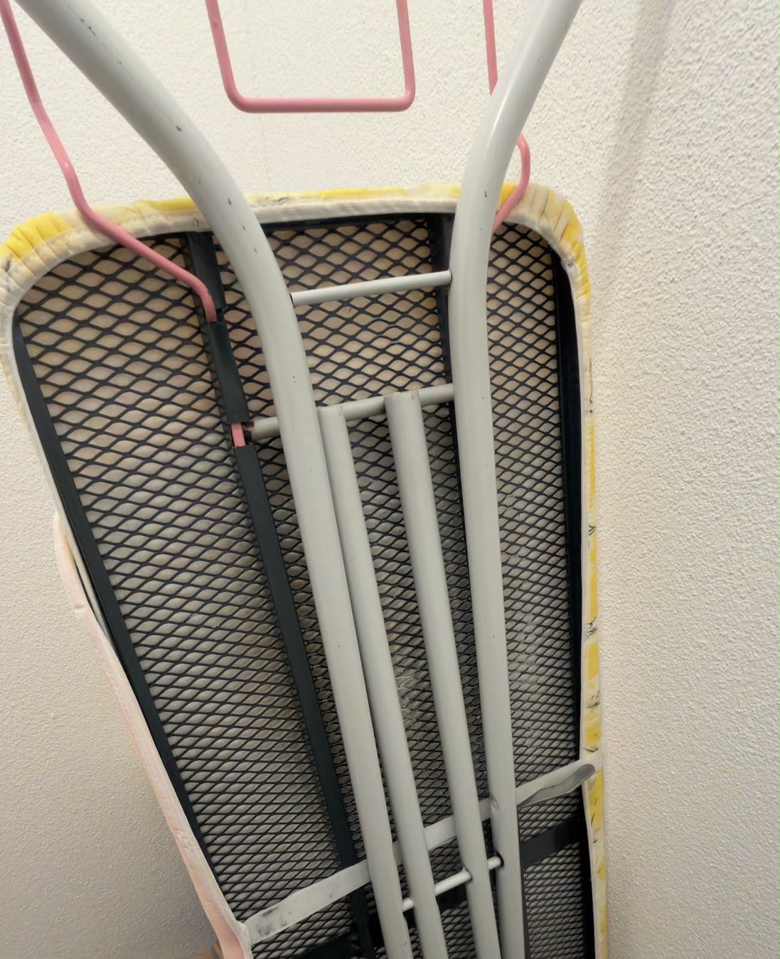 Assi da stiro: Ironing Board – Usato da Dietikon venduto da Jacob-Alexandre 1