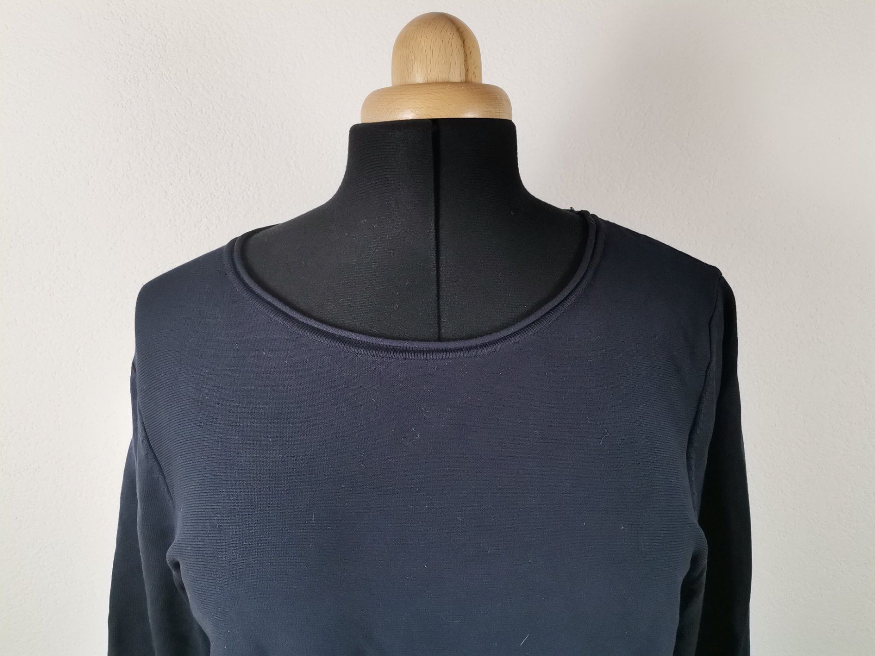 Pullover & Sweatshirts: LINEA TESINI Oversized Langarmshirt – Gebraucht aus Schaffhausen von Restwert_SH 1