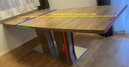 Ausziehbarer Esstisch in Holzoptik