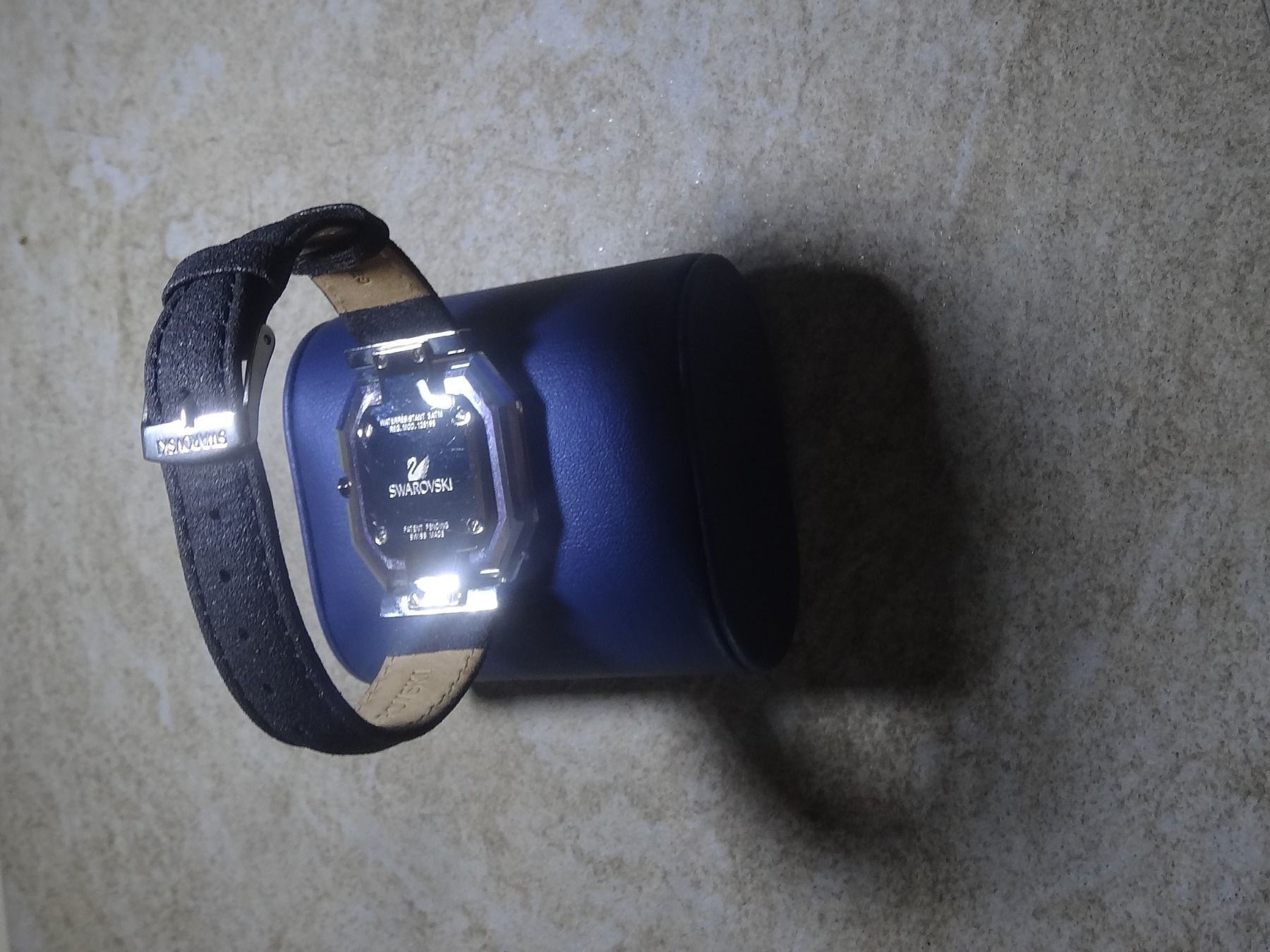Swarovski Orologi: SWAROWSKI modern: Quartz Damen-Armbanduhr – Usato da Allschwil venduto da FindeAuserlesenes 4