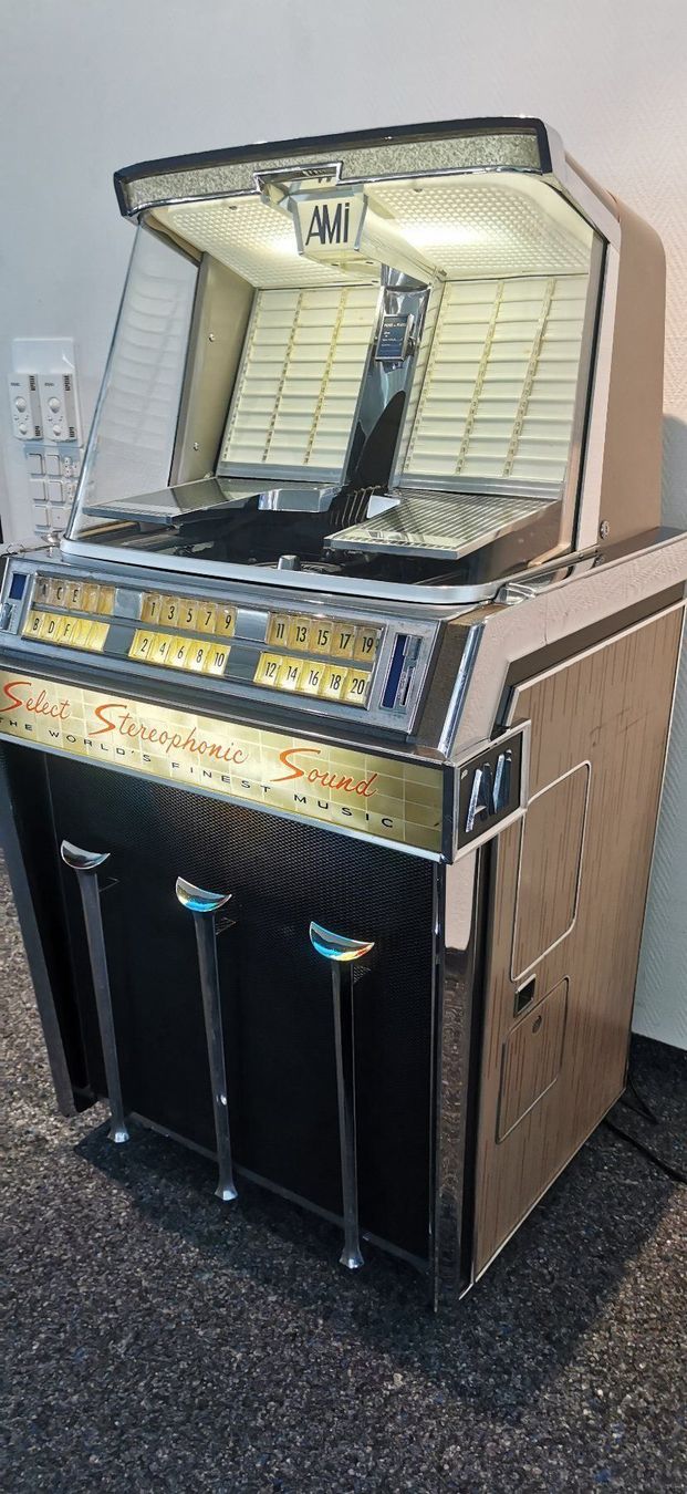 Jukebox: Musikbox AMI K100 – Usato da Geroldswil venduto da jukeman 2