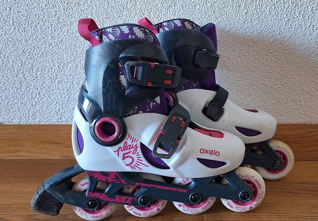 Patins à roul. & inline: Oxelo Kinder Inline-Skates, Gr. 26-30 – D'occasion à Reinach BL par urbanfinds