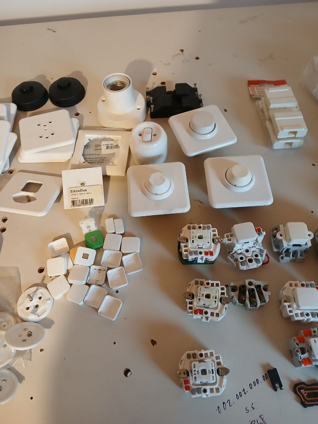 Interruttori: Elektro-Konvolut – Usato da Galgenen venduto da Leila46 3