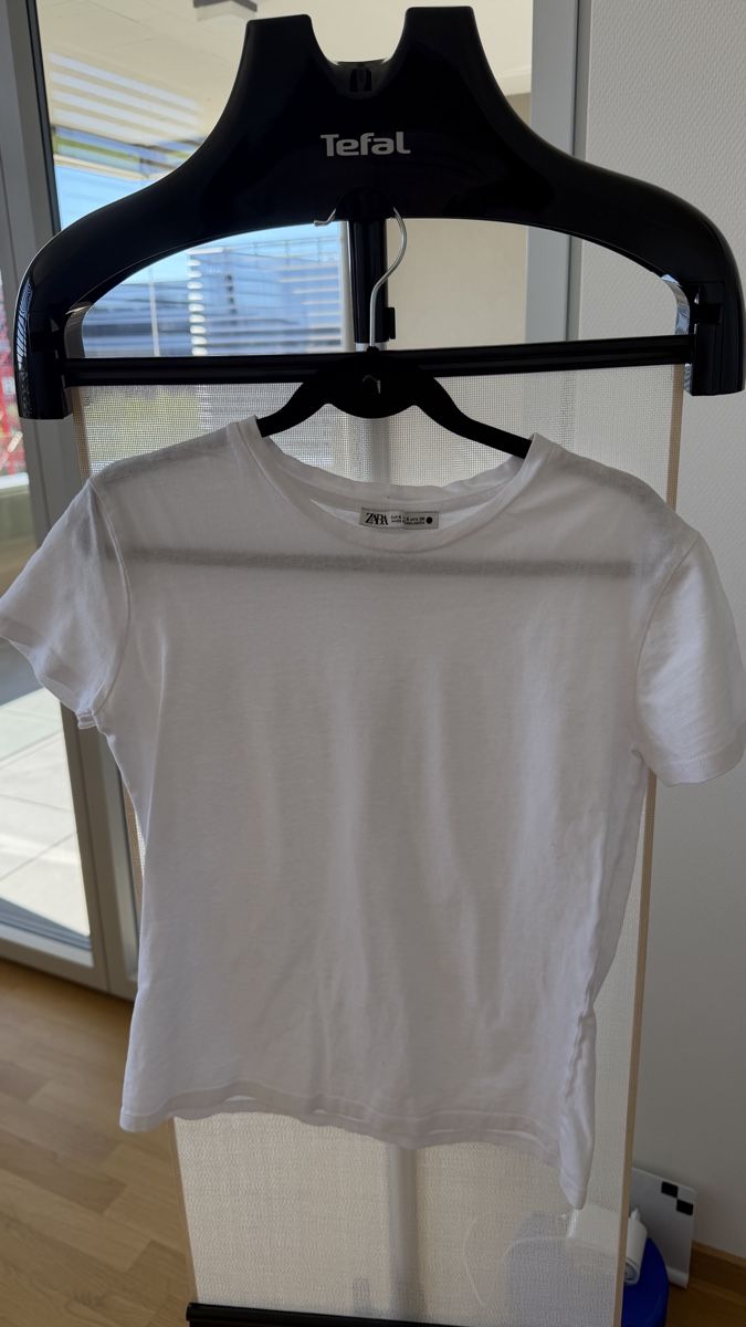 Zara T-shirts: Zara tshirt – Neuf (Voir description) à Glattpark (Opfikon) par swi_wk9j