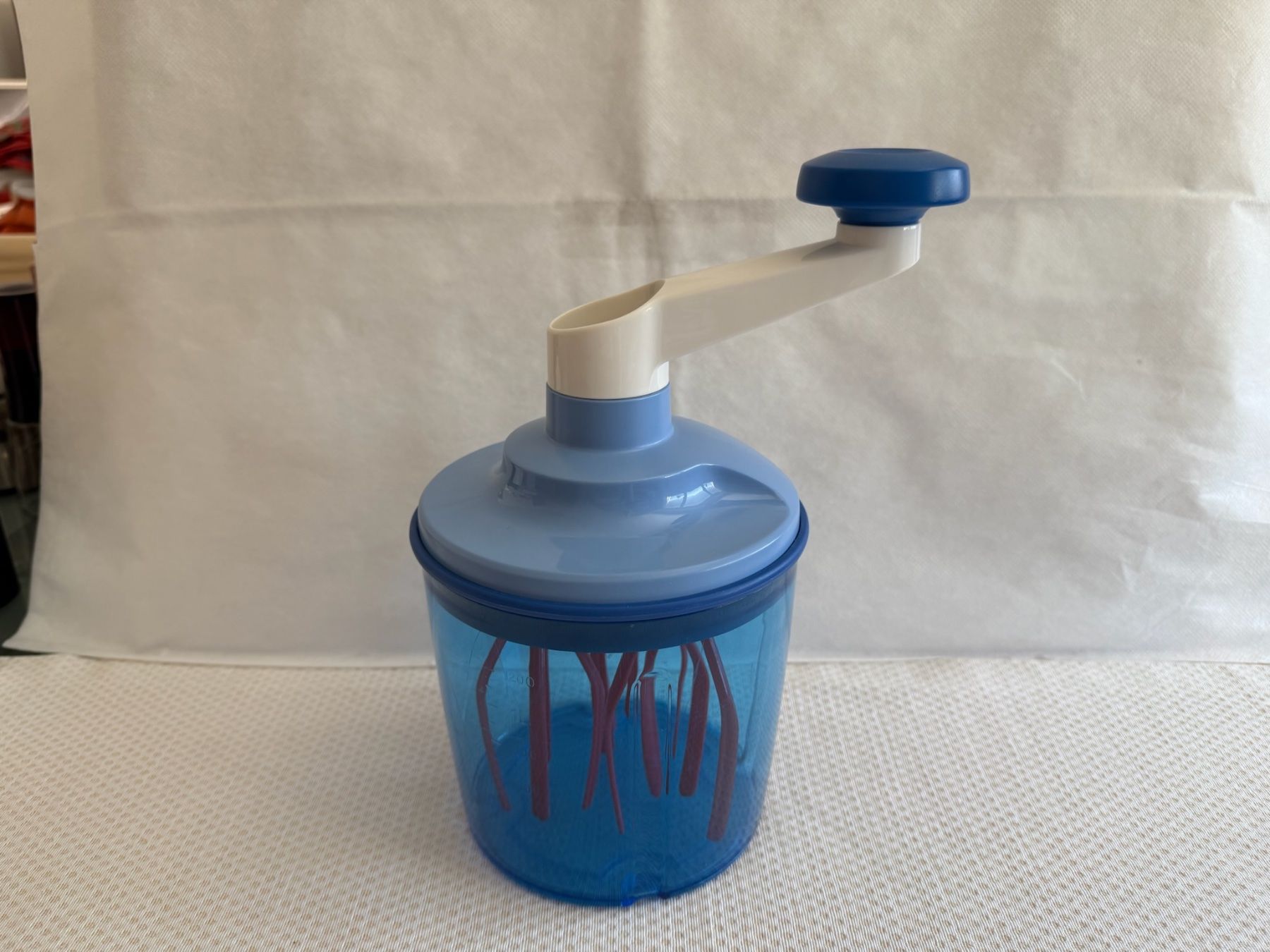 Tupperware Elettrodomestici da cucina: Tupperware - Batteur magique - mayonnaise - chantilly – Usato da Sion venduto da accroshoes